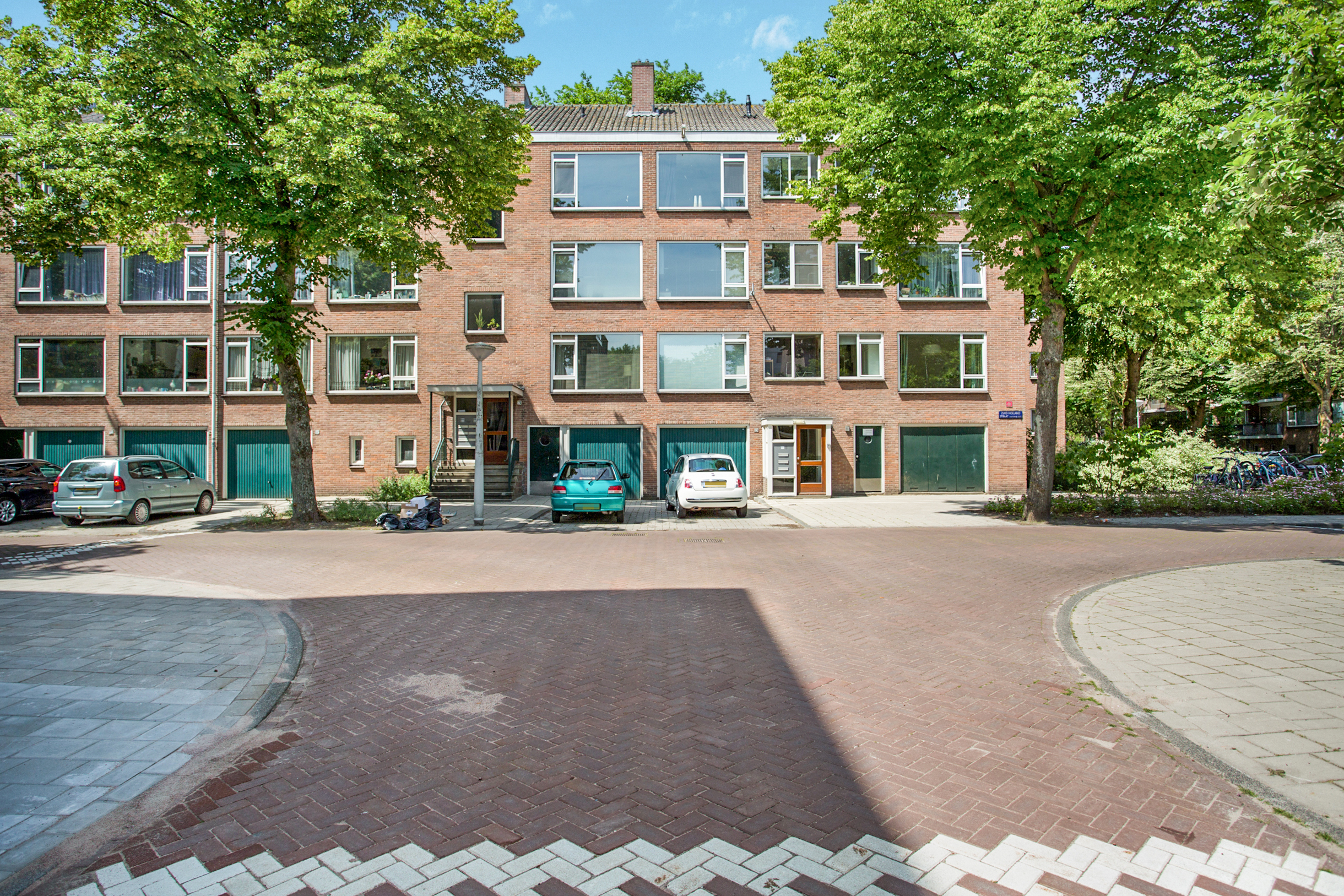 Zuid-Hollandstraat 122-1   – 1082 EN  Amsterdam